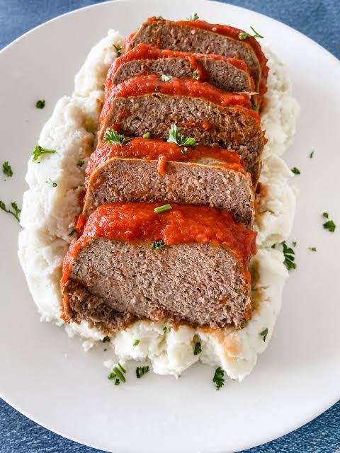 Homestyle Meatloaf & Mash