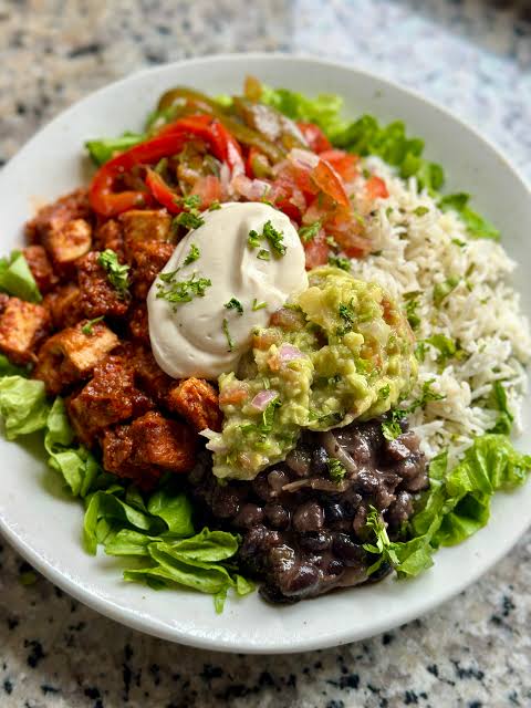 Chipotle bowls