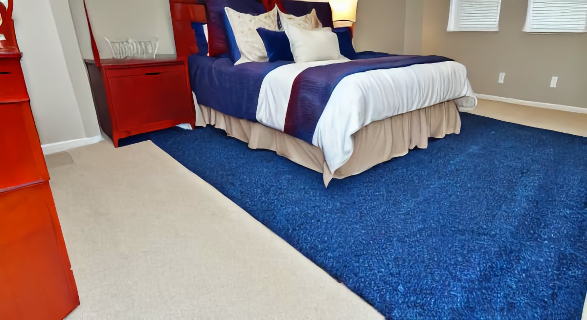 Soft carpet in bedroom
