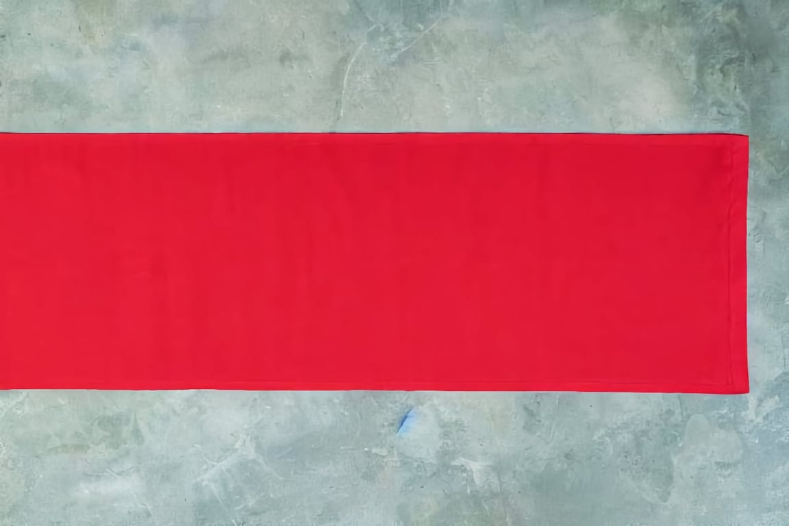 Red table runner
