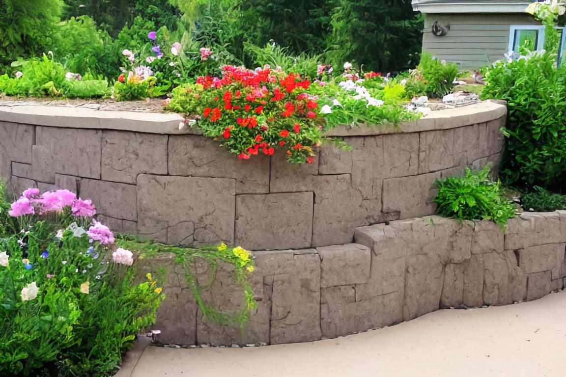Block reatining wall with flowers