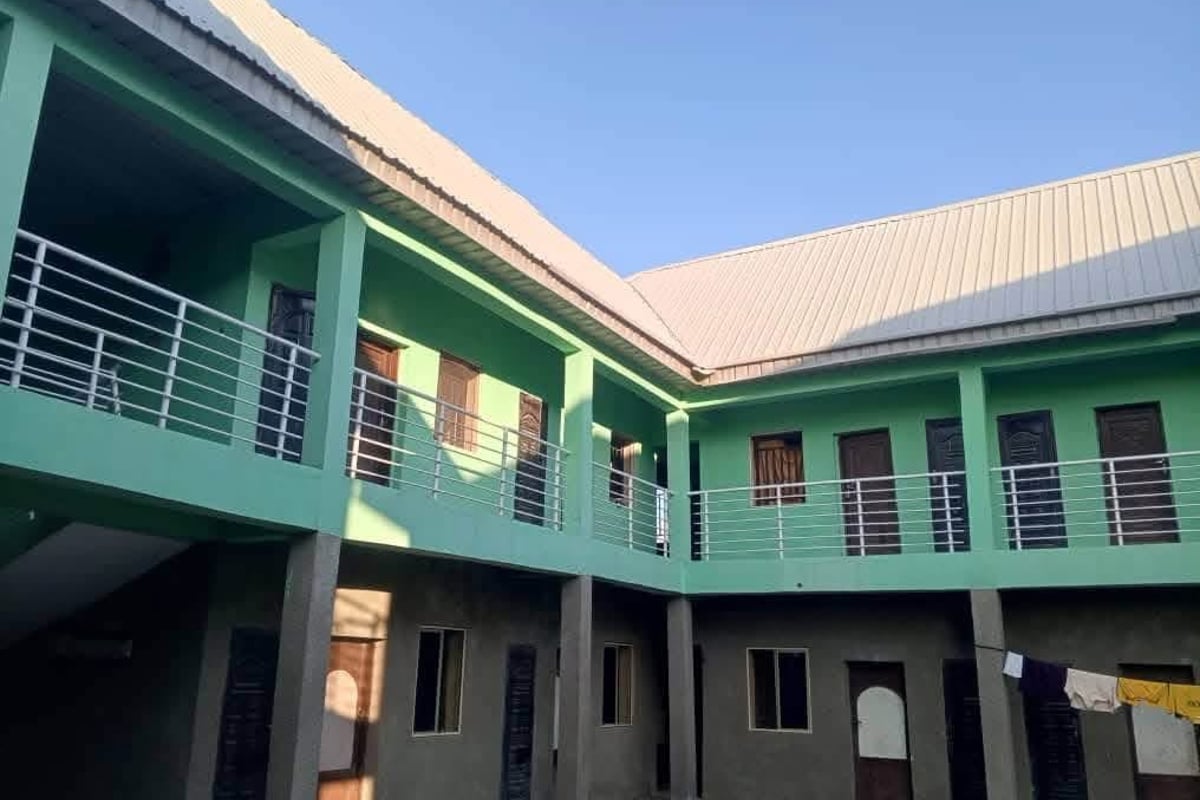 med hostels room A10