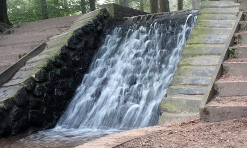 Wandelroute Vrijenberg langs Loenense Waterval
