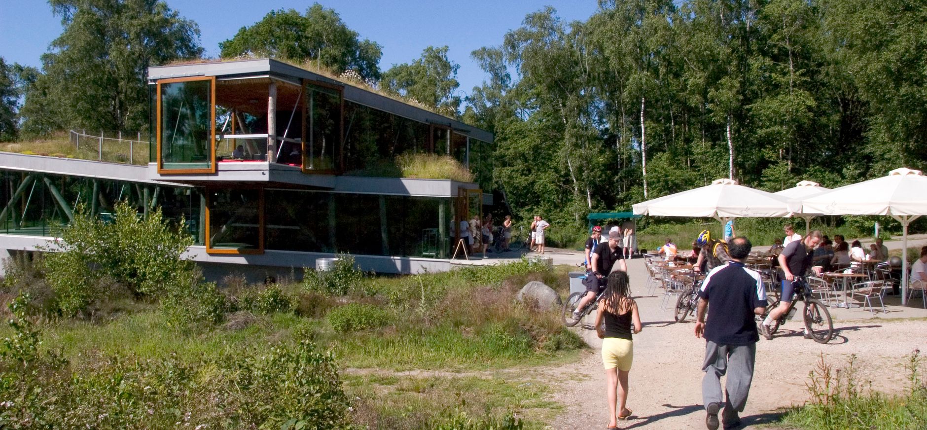 Paviljoen De Posbank en terras