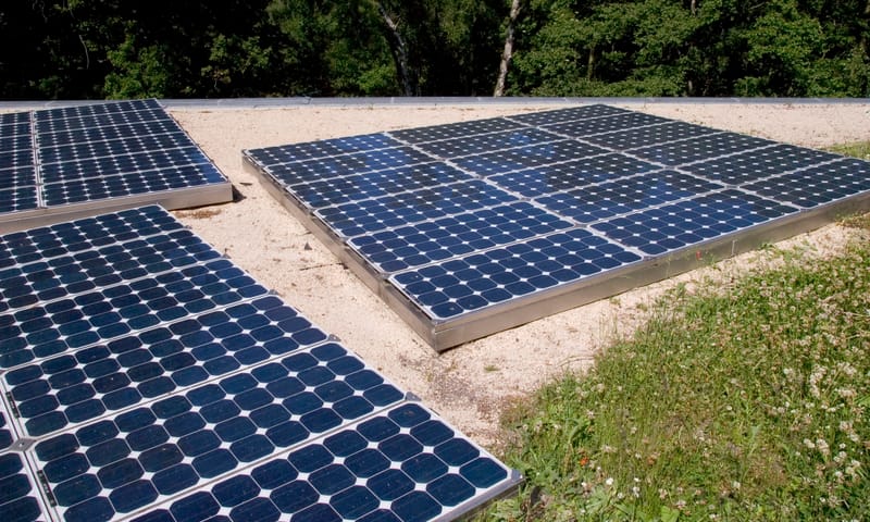 Zonnepanelen dak Paviljoen De Posbank