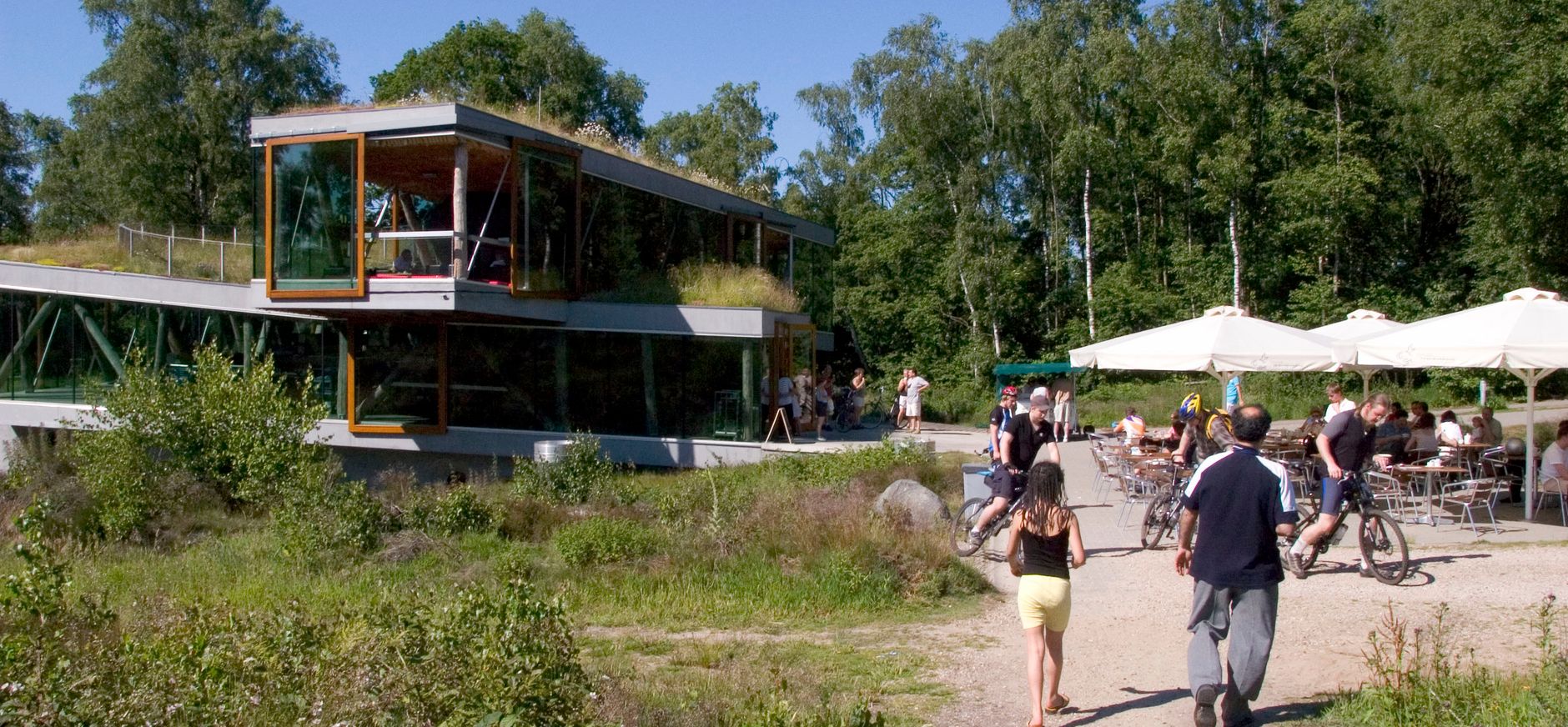 Paviljoen De Posbank en terras