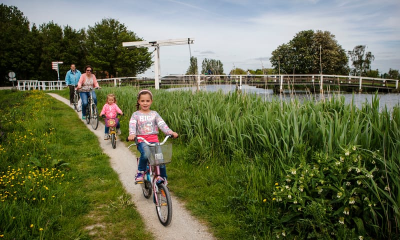 Fietsen in Midden-Delfland, polder Rotterdam
