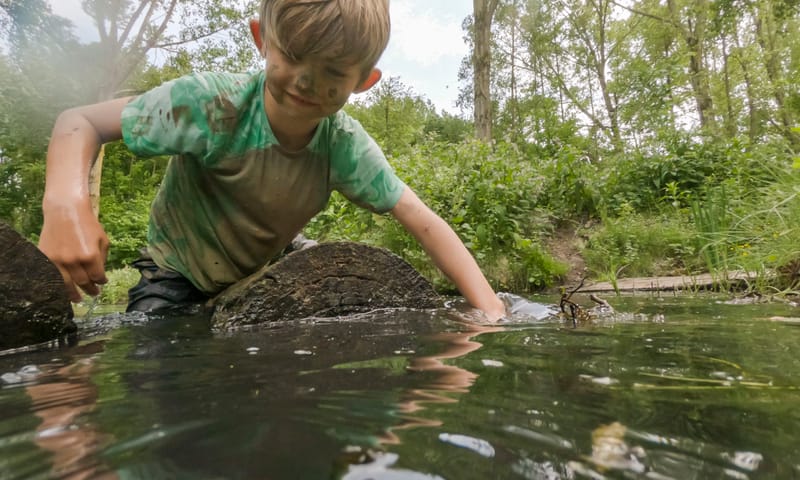 Buiten spelen speelnatuur OERRR