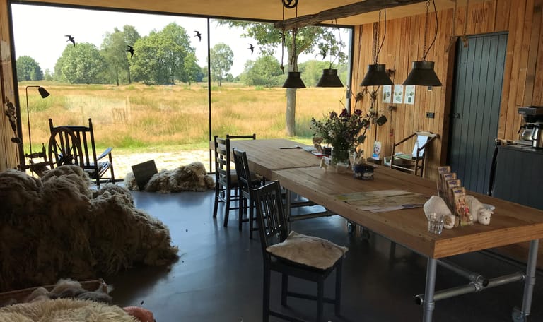 Interieur vrijwilligers- en inforuimte