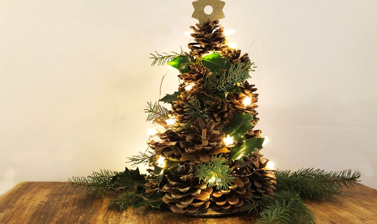 Dennenappel kerstboom