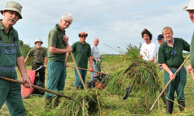 Help Mee Natuurmonumenten vrijwilligerskrant 2011