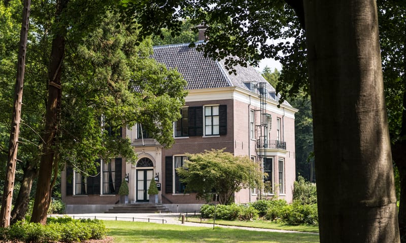 Ontdek de historie van Frans Blauw en Louise Six op Gooilust