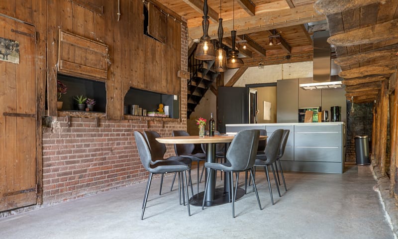 Vakantieboerderij Oud Dreesje eettafel