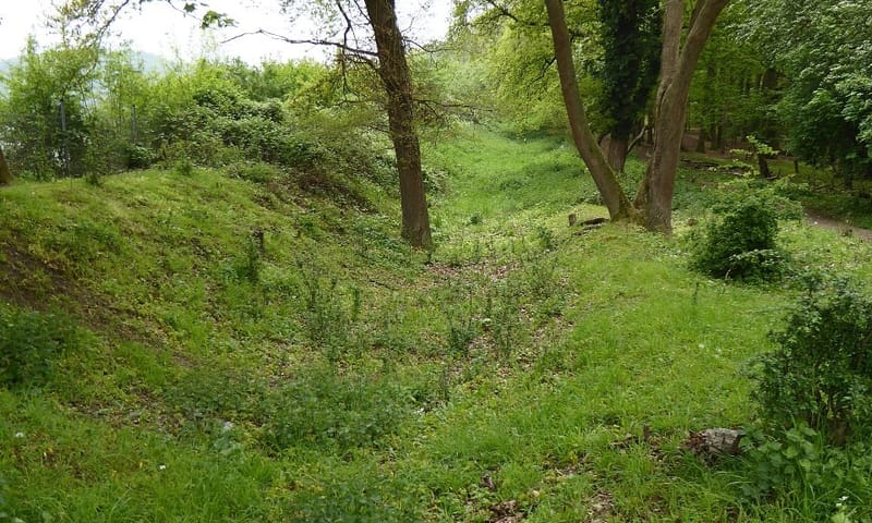 Greppel bij de motte