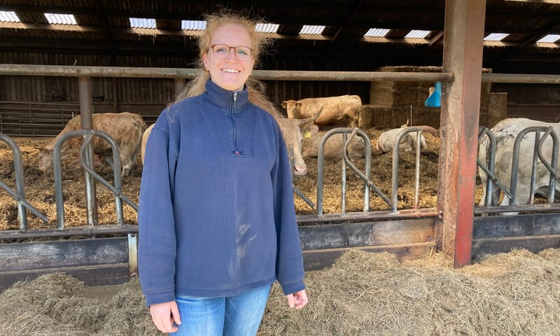 Astrid voor haar dames