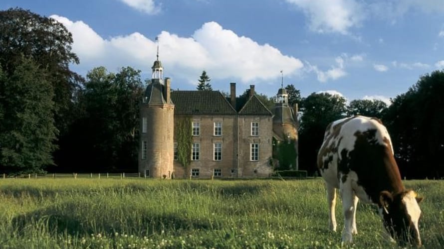 Kasteelwei achter kasteel Hackfort