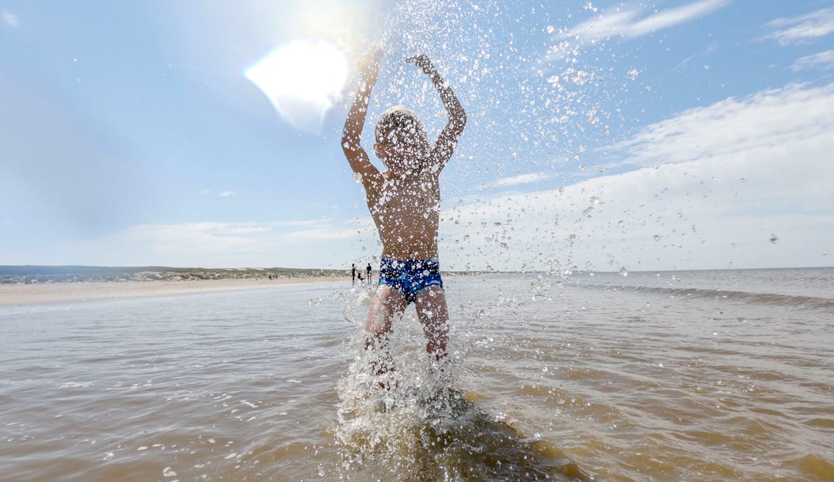 Spelen bij het water