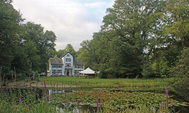 Witte villa Het Woldhuis IVN