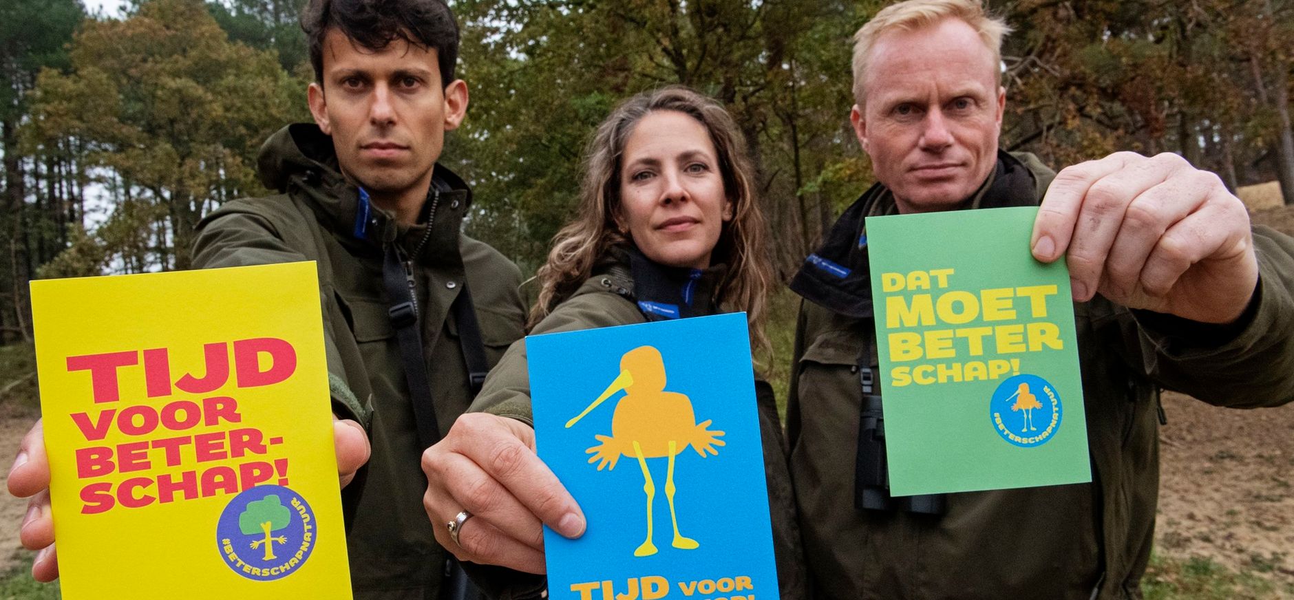 Boswachters laten beterschapskaarten voor de natuur zien