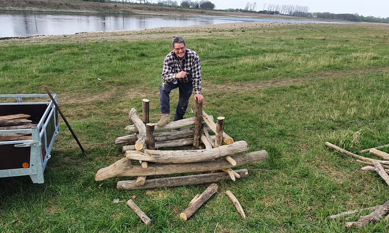 Zelfgemaakte afvalkrat bij Nattenhoven Afvalkrat Nattenhoven