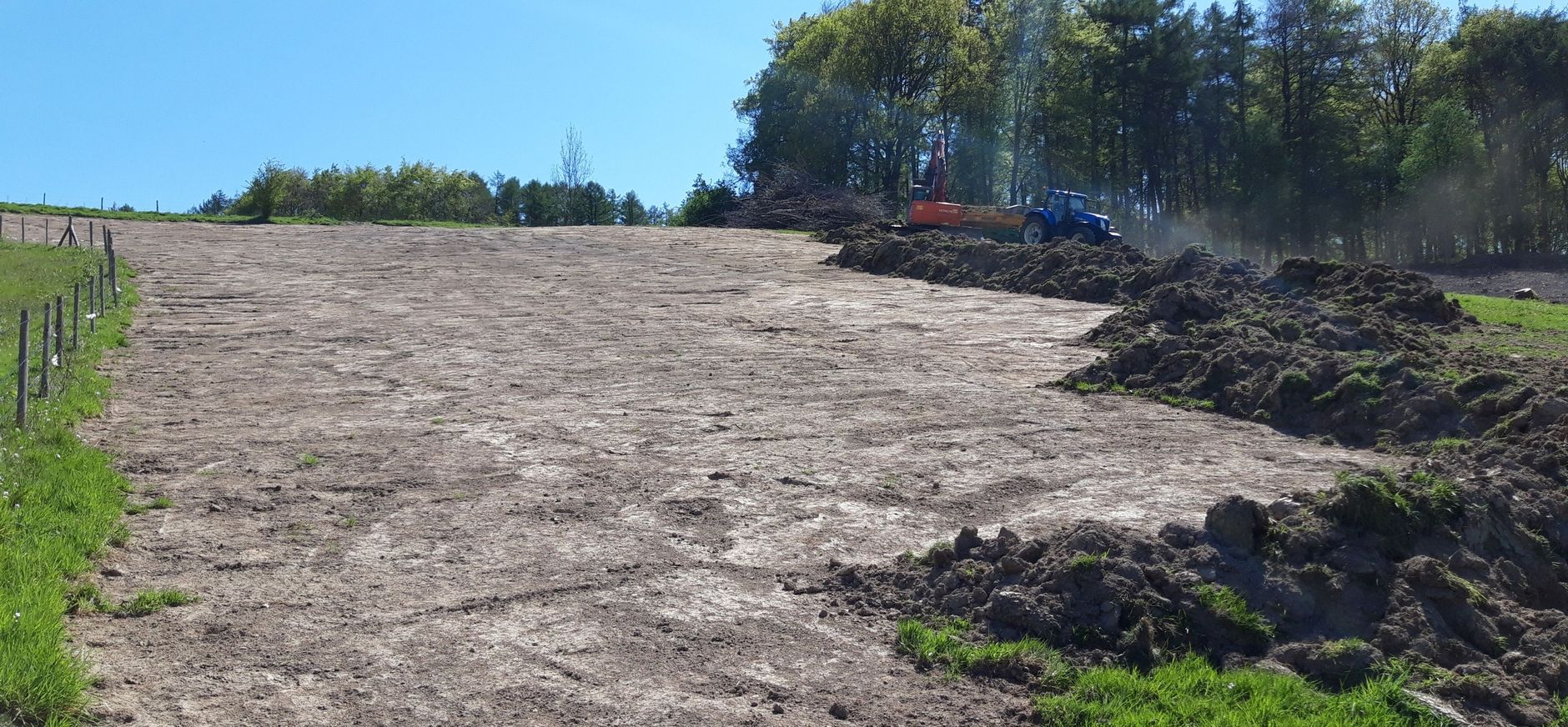 herstel van de kalkgraslanden Plaggen op de kalkgraslanden