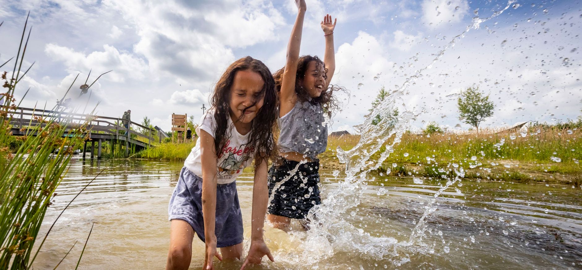 Spelen bij het water