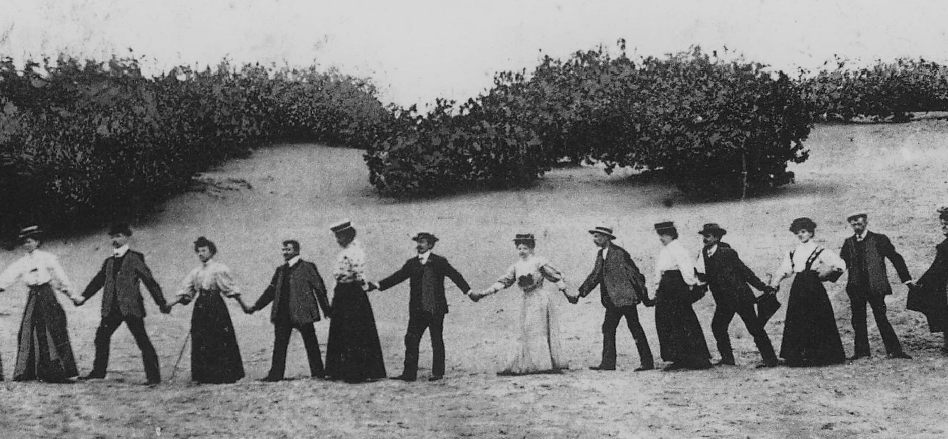 feestje in de duinen in 1925 feestje in de duinen in 1925