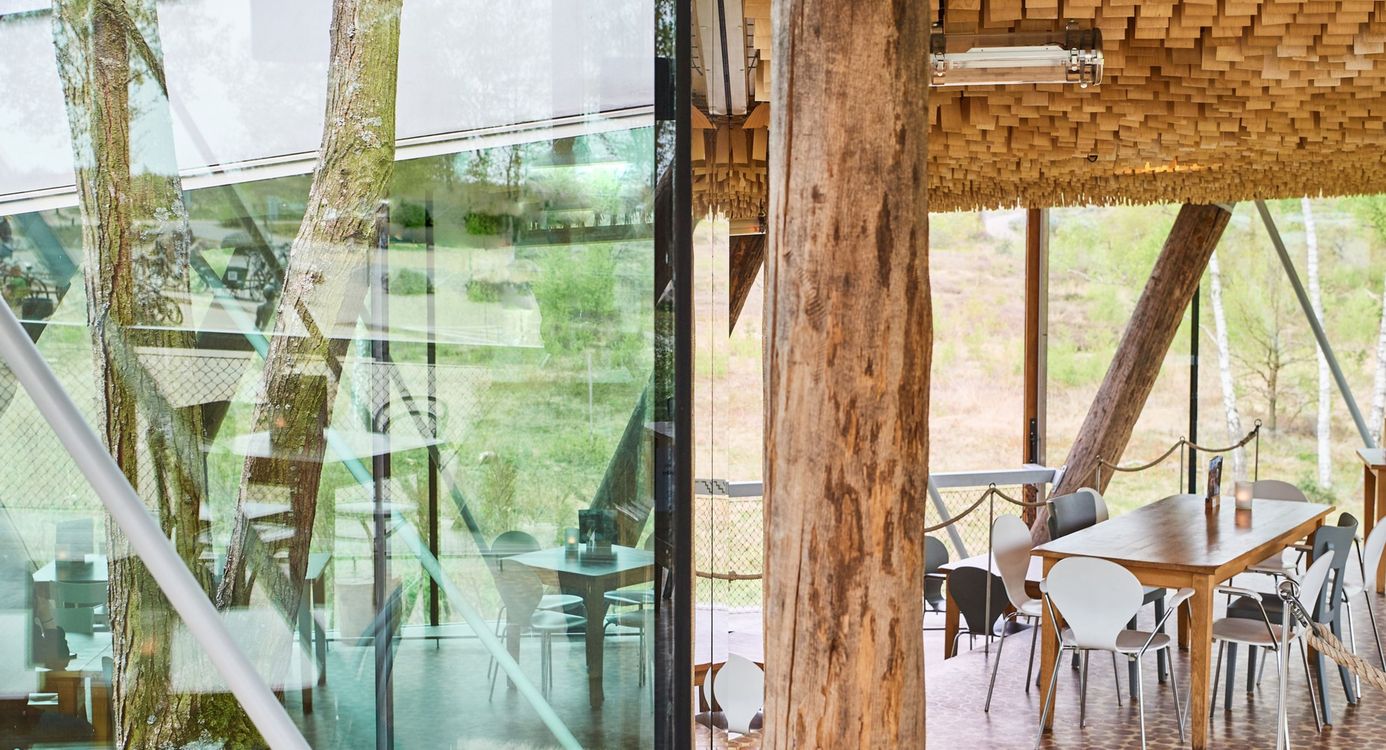 Binnen in het Paviljoen