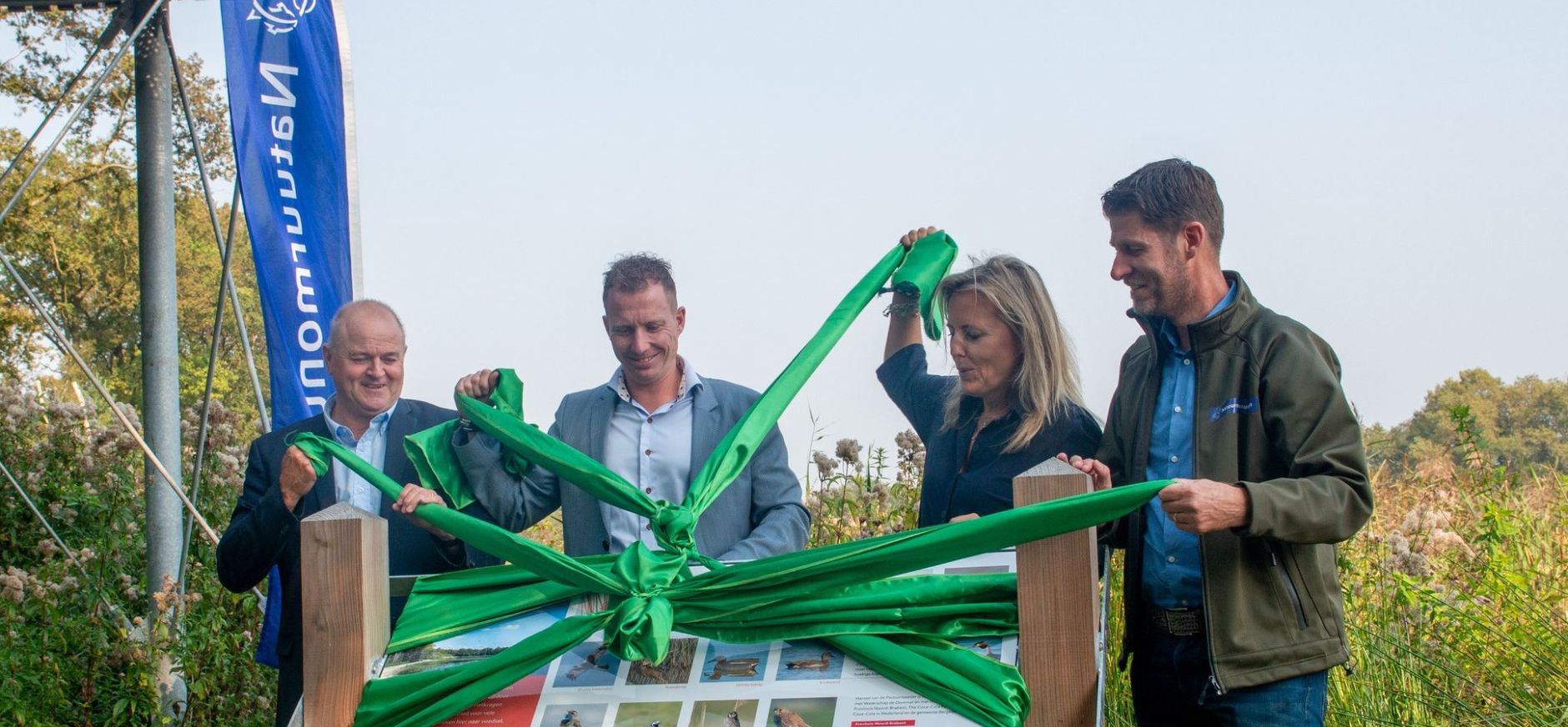 Onthulling vogelpaneel Pastoorsweijer