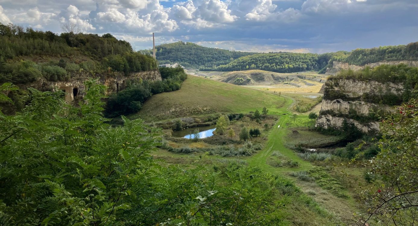 Uitzicht over de oehoevallei