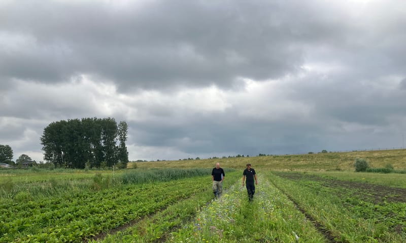 Ecoloog Martijn van Schie en boer Albert Boersen Schiebroekse Polder bij Rotterdam