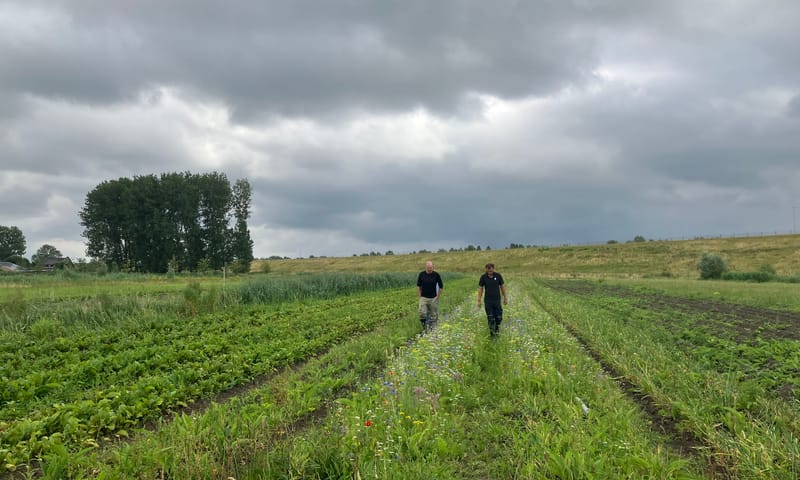 Ecoloog Martijn van Schie en boer Albert Boersen Schiebroekse Polder bij Rotterdam
