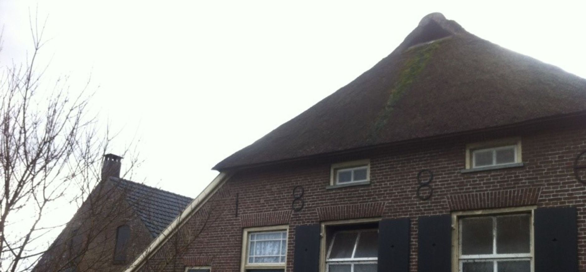 Na lange processen kan de boerderij, die al sinds de jaren '70 als schuur wordt gebruikt, eindelijk worden opgeknapt. Na lange processen kan de boerderij, die al sinds de jaren '70 als schuur wordt gebruikt, eindelijk worden opgeknapt.
