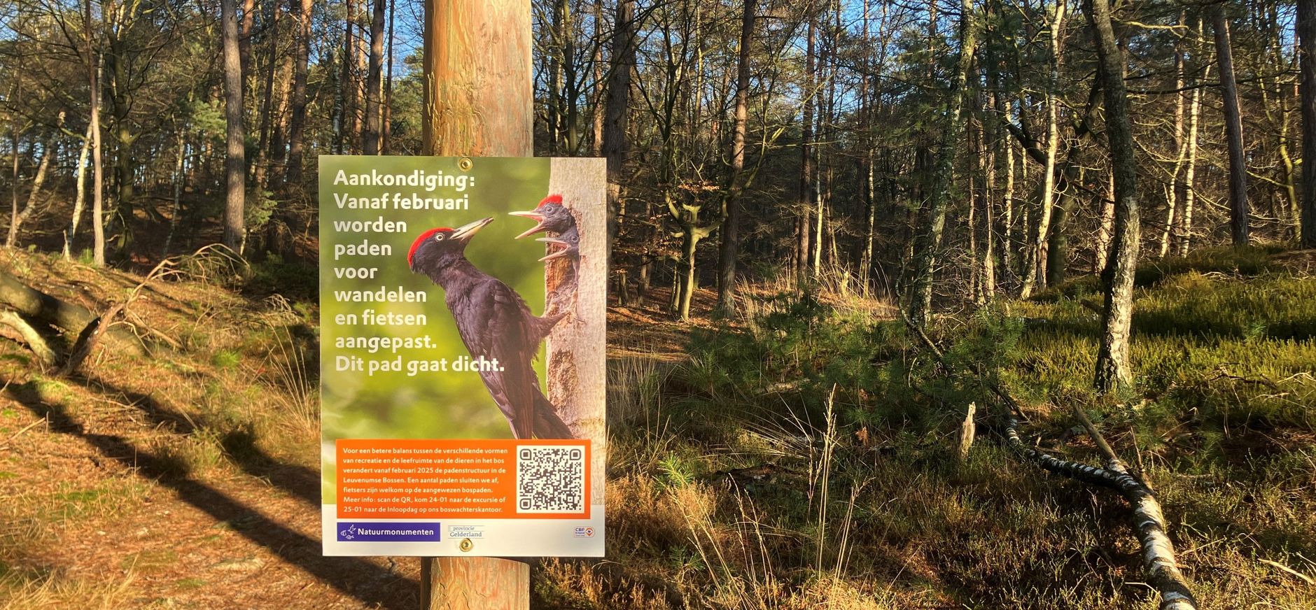 Borden in de Leuvenumse Bossen kondigen de wijzigingen aan Borden in de Leuvenumse Bossen kondigen de wijzigingen aan