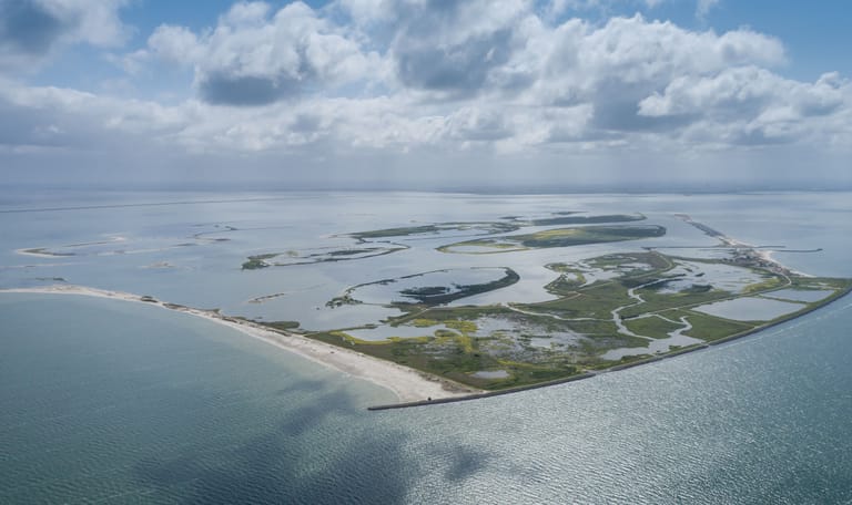Luchtfoto Marker Wadden Peter Leenen