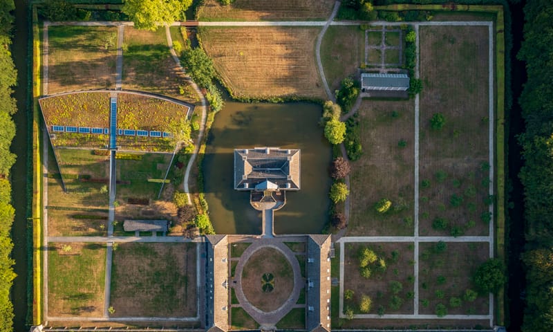 Symmetrie kasteel Eerde Symmetrie kasteel Eerde