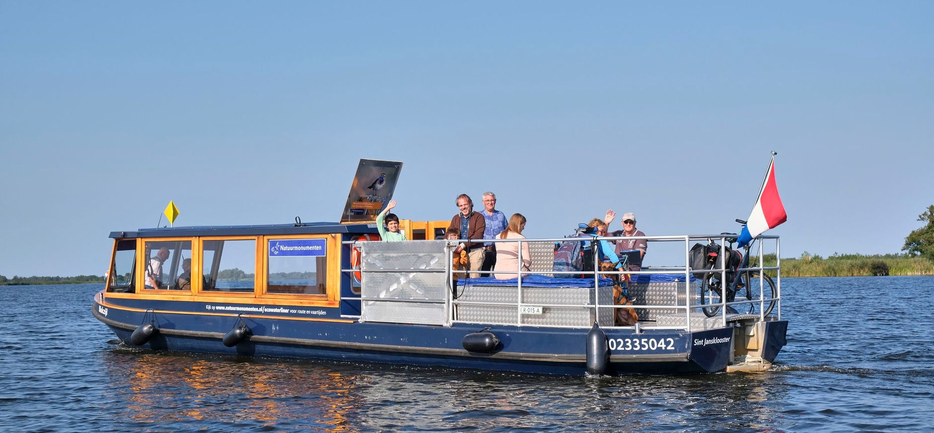 ‘In De Wieden kun je parkeren in Giethoorn combineren met een unieke vaartocht