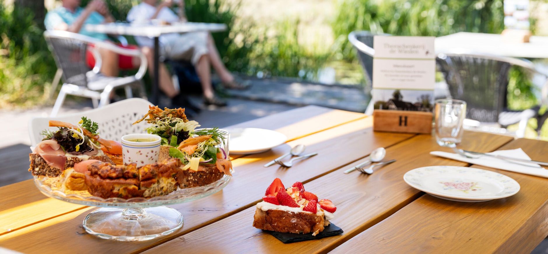 High Tea bij theeschenkerij De Wieden