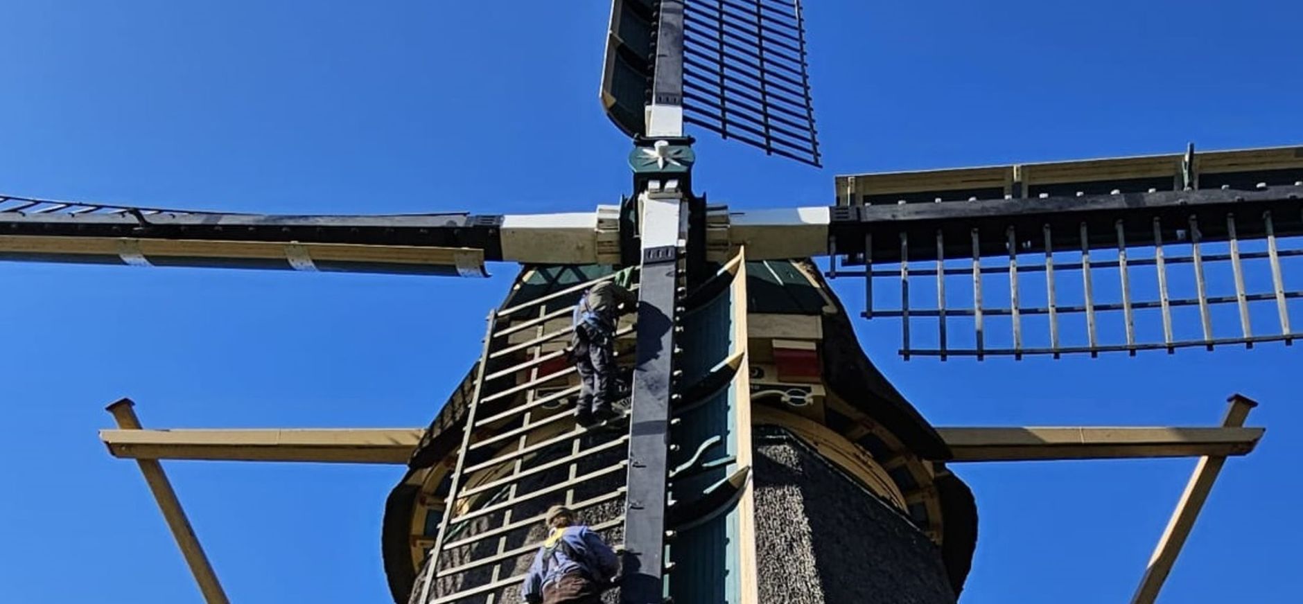 Ontmanteling wiekenkruis molen De Onrust Naardermeer