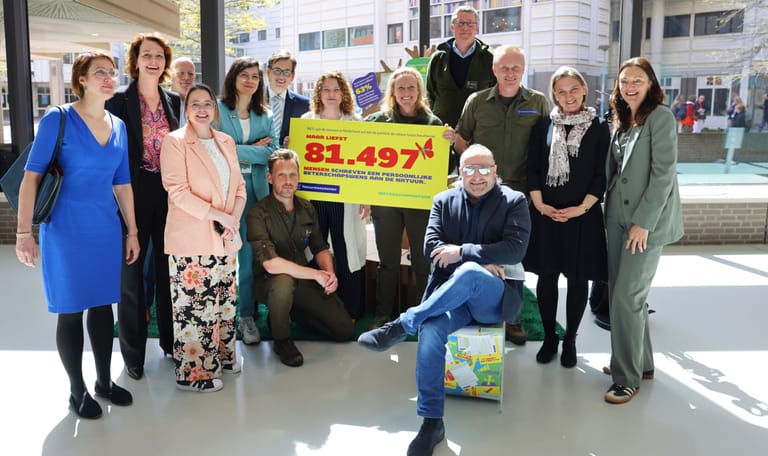 Kaartjesactie groepsfoto Beterschapswensen aan natuur