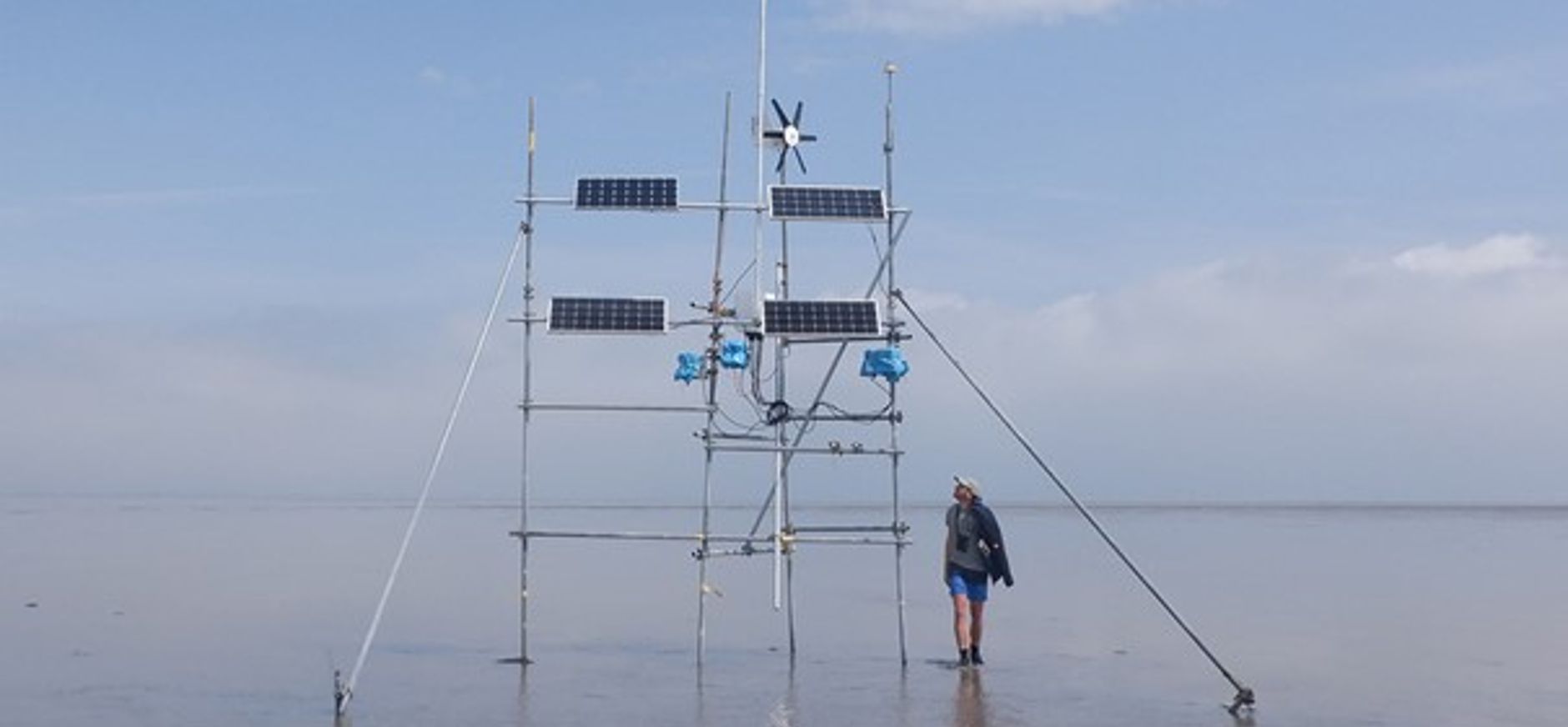 Ontvanger van het Watlas systeem op het wad 