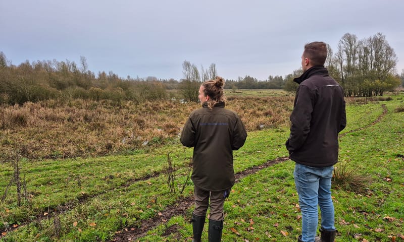 Bespreken werkzaamheden overstromingsvlakte