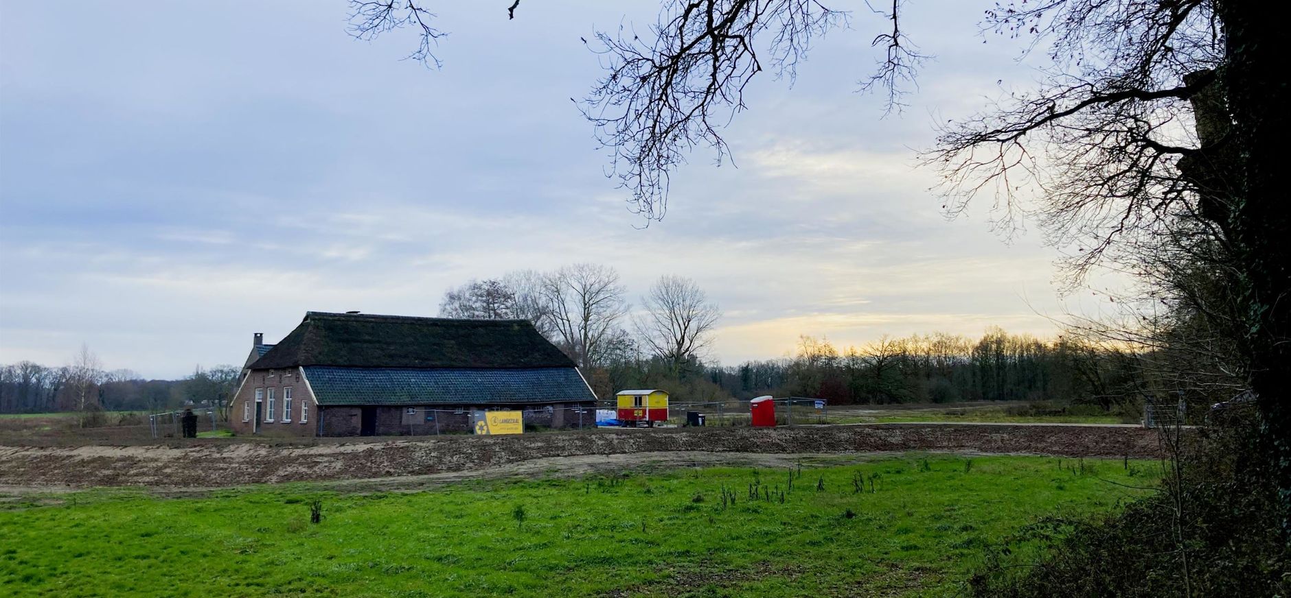 Boerderij aan de Beckenstraat op landgoed Hackfort krijgt geen natte voeten meer