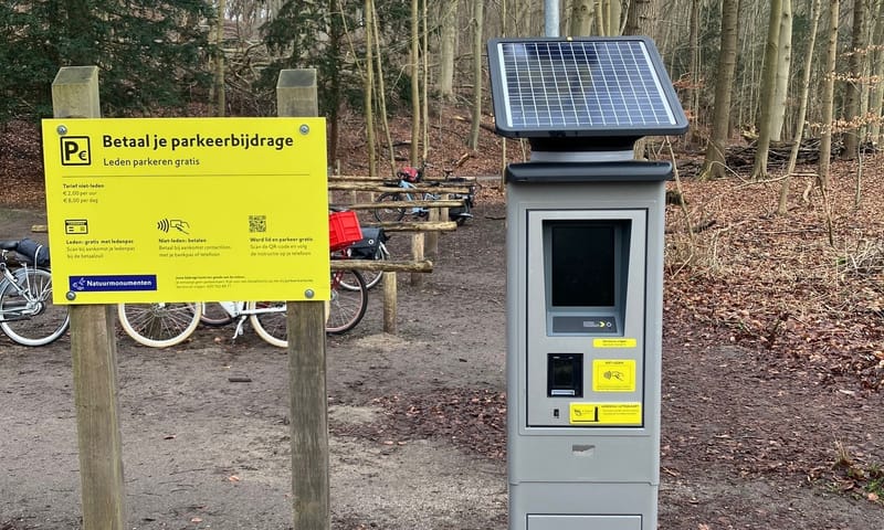 Parkeerbijdrage en de zuil Zuil voor parkeerbijdrage