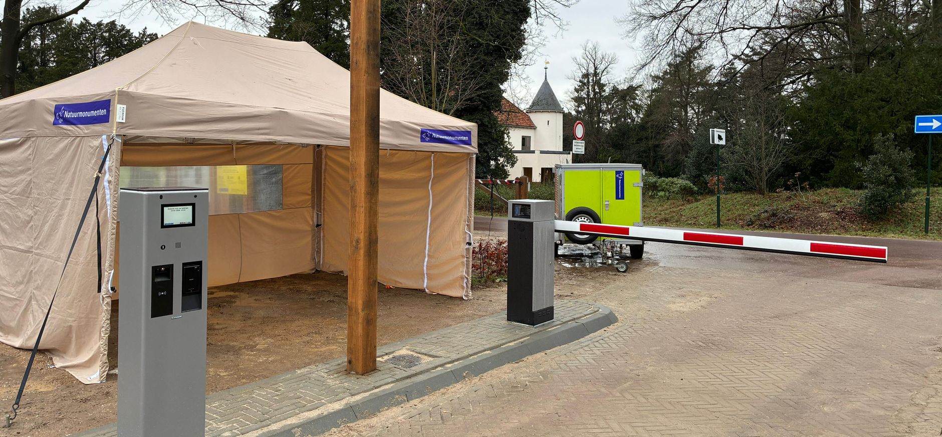 Slagboom Parkeerplaats Landgoed Mookerheide