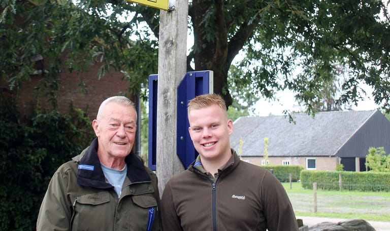 Vrijwilligers Max en Fred bij De Groote Modderkolk
