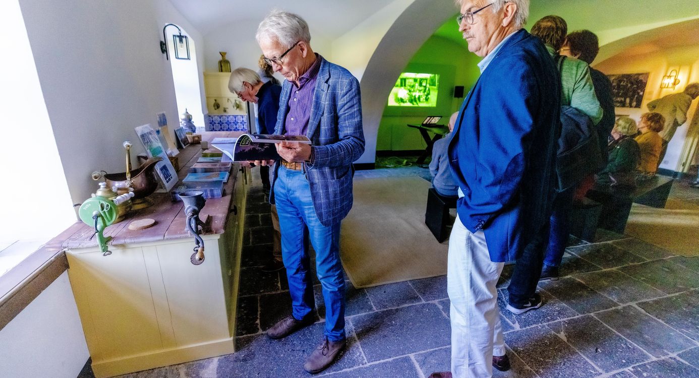 Waar muren verhalen fluisteren... Kom een kijkje nemen in de kelder van kasteel Hackfort Vrijwilligers werk bij Natuurmonumenten is werken op een fantastische plek met leuke collega's!