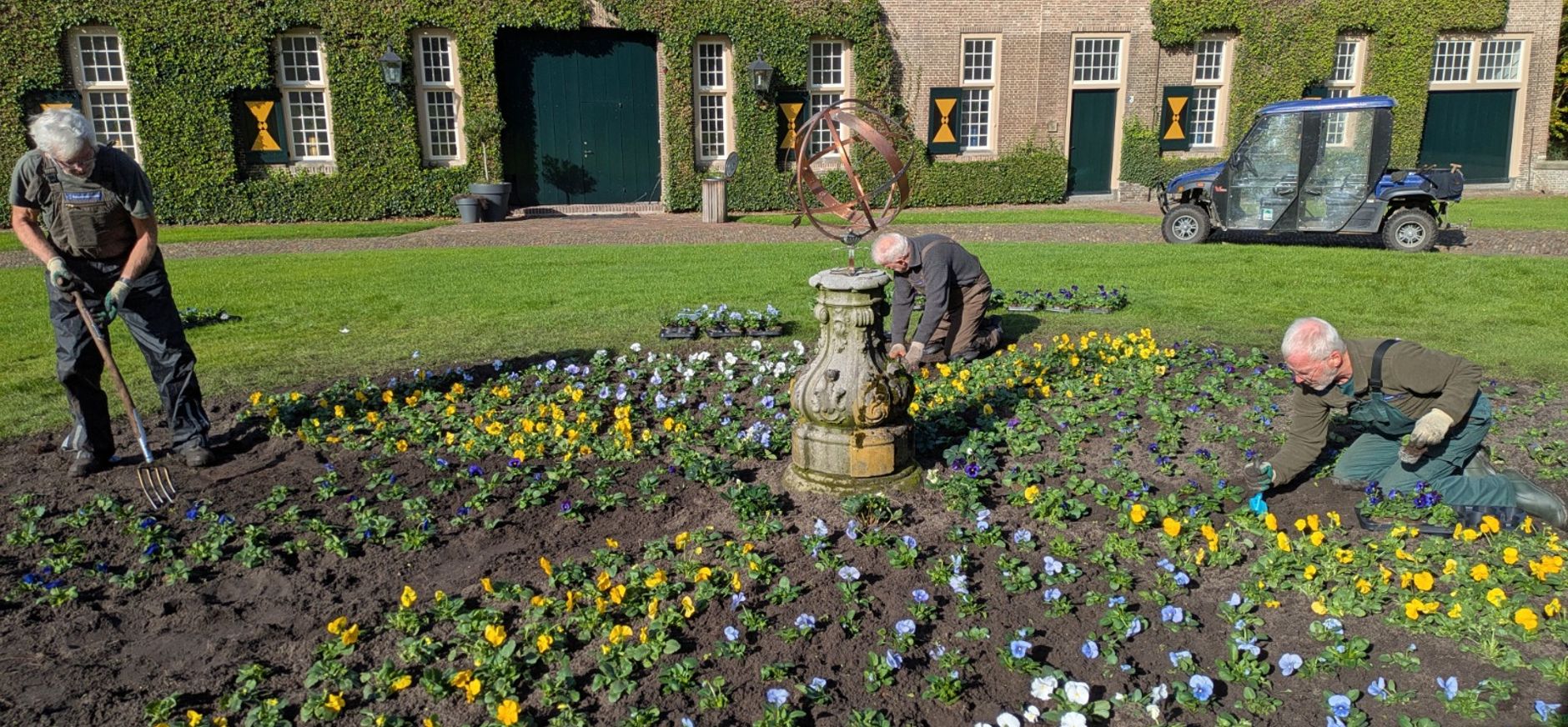 Werken in kasteeltuin Eerde Werken in kasteeltuin Eerde
