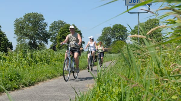 Fietsroute landgoed Nijenburg, Bergermeerpolder en Loterijlanden, vlak bij Alkmaar