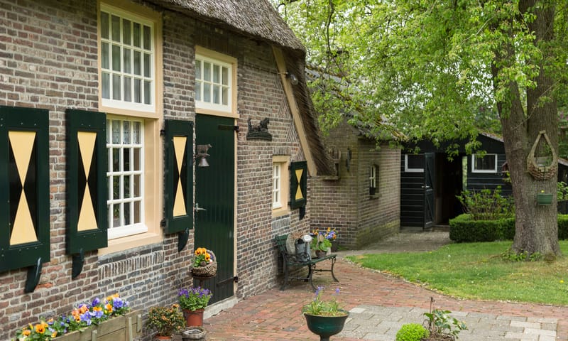 Luiken van de boerderij De Brakel op Eerde